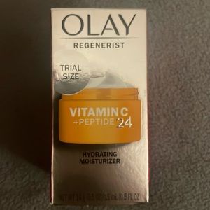 Olay Regenerist vitamin C+ peptide 24 Trail Size Hydrating Moisturizer 0.5OZ